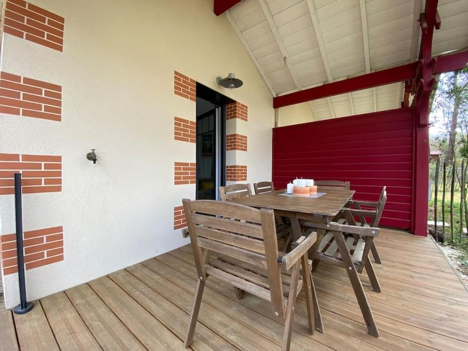 Maison Typee Arcachonnaise Avec Piscine Commune Ла-Тест-де-Бюш Экстерьер фото